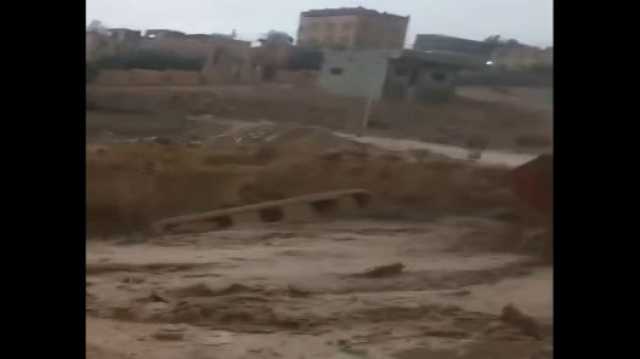 مصدر أمني: الحافلة التي جرفتها السيول في الزرقاء كانت خالية من الركاب