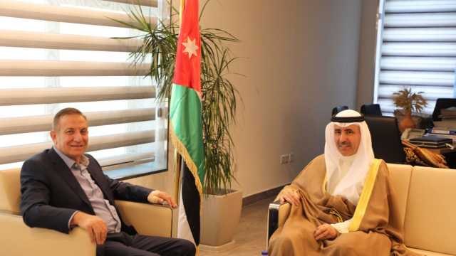 وزير الزراعة يستقبل سفير الكويت لتعزيز التعاون الزراعي بين البلدين