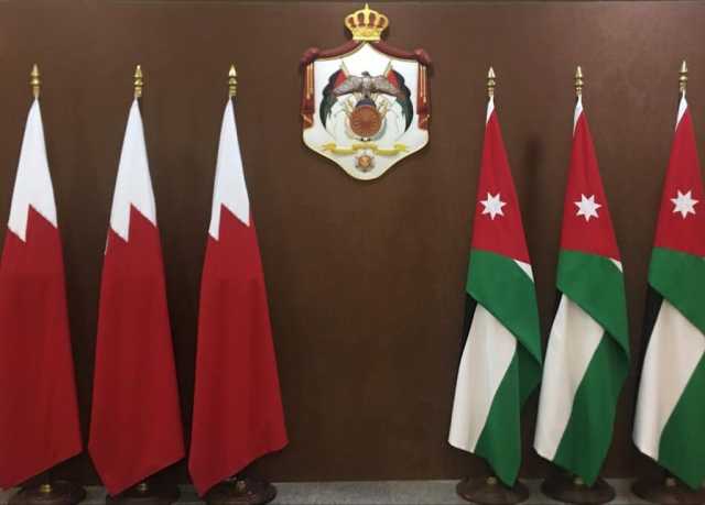 رئيس مجلس الشورى البحريني يصل عمان لمباحثات مع الفايز حول تعزيز العلاقات الثنائية