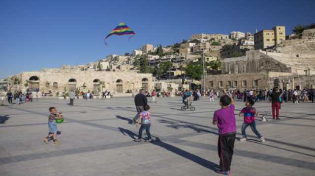 الأردن يحقق تقدماً واضحاً في صحة وتعليم الأطفال: 4.7 مليون طفل يشكلون 40% من السكان