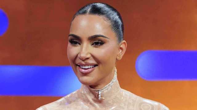 كيم كارداشيان :رسبت بسبب شات جي بي تي