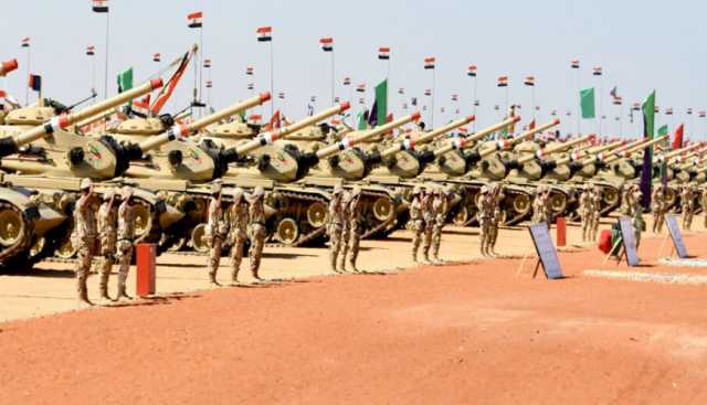 وزير إسرائيلي يطالب بجلسة طارئة لمناقشة تعاظم قوة الجيش المصري