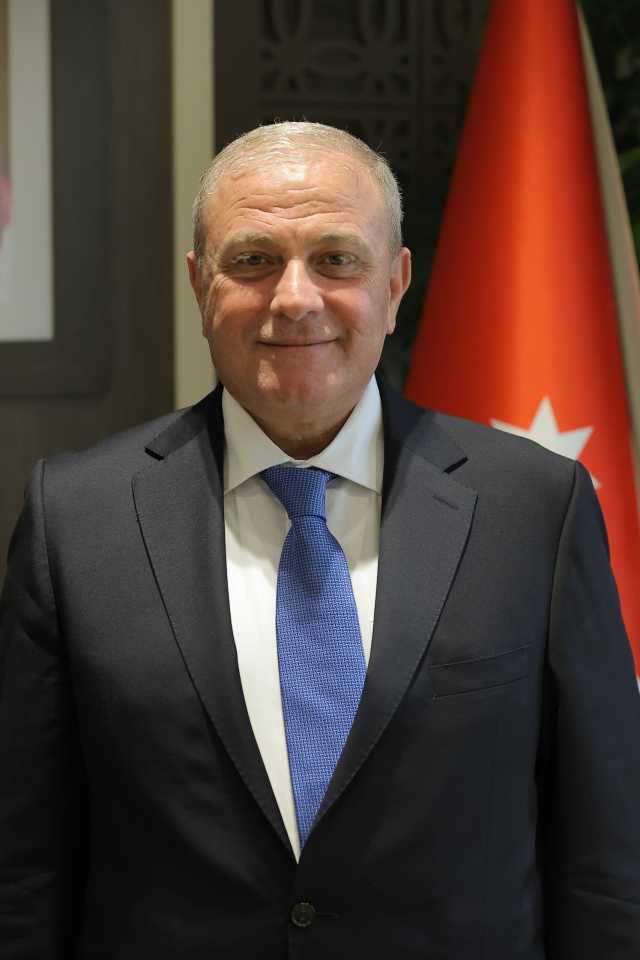 عطية: يدين إحراق مسجد في سلفيت ويحمّل الاحتلال مسؤولية جرائم المستوطنين