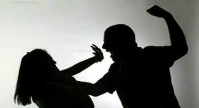 طفلة تفارق الحياة إثر اعتداء والدها عليها في الأردن