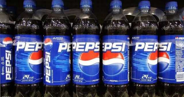 الإمارات ترحل مهندسًا فلسطينيًا بسبب رفضه “بيبسي”