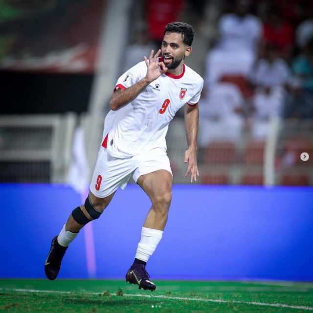 علي علوان يفتتح أهداف الأردن من ضربة جزاء في مباراة الإمارات