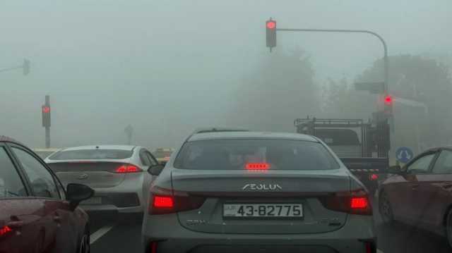 منخفض جوي يضرب المملكة والسيول تتشكل في عدة مناطق