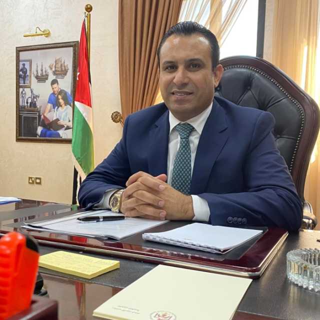 نواف العجارمة ينعى وفاة شقيقته