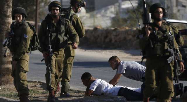 الاحتلال يعتقل 11 فلسطينيا بالضفة والقدس ويستولي على مركبتين بالأغوار