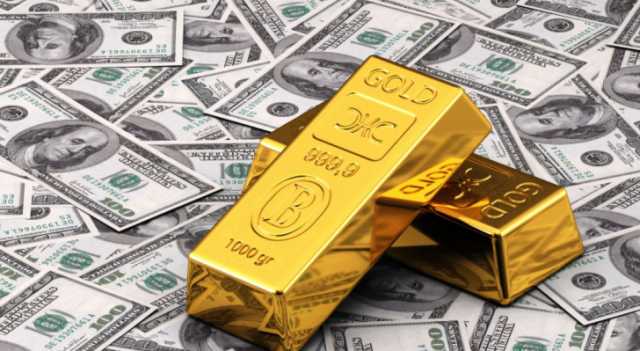 الدولار يحافظ على قوته عند أعلى مستوى له خلال عشرة أشهر