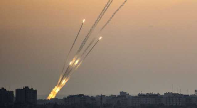 مراسل رؤيا: رشقة كبيرة من صواريخ المقاومة تطلق باتجاه عسقلان وبئر السبع