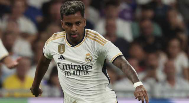 نجم ريال مدريد يكشف حقيقة تلقيه عروض سعودية