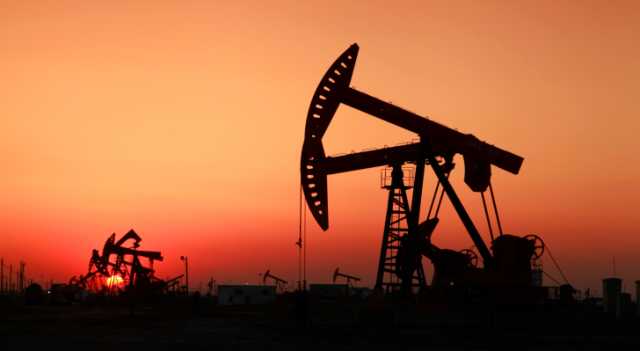 تراجع أسعار النفط للأسبوع الرابع على التوالي وترقب لاجتماع أوبك خلال أيام 
