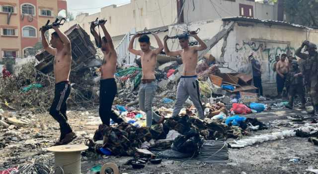 الاحتلال يعتقل عشرات الفلسطينيين في غزة