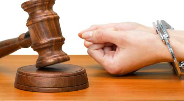 قرار حكم.. الحبس لنجل طبيب قضم أذن إبن مريضة في إربد