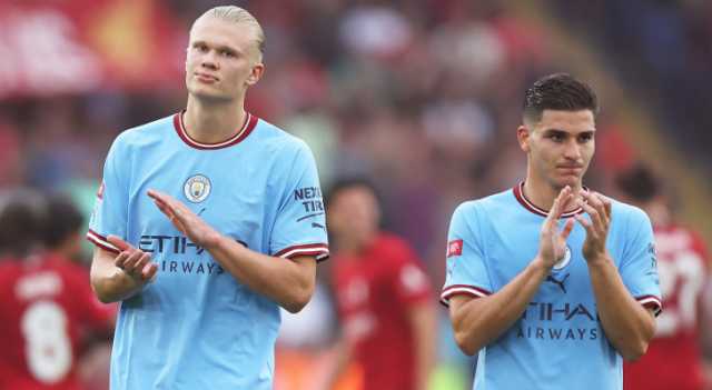 نجم مانشستر سيتي يرفض ربط نفسه بالانتقال إلى ريال مدريد أو برشلونة