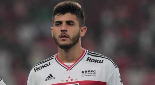 باريس سان جيرمان يتفق على التعاقد مع لاعب ساو باولو