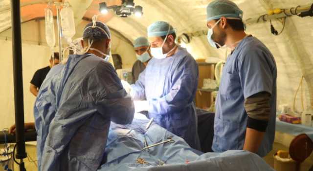 بالصور.. عمليات جراحية معقدة يجريها المستشفى الميداني الأردني الخاص/2 بغزة