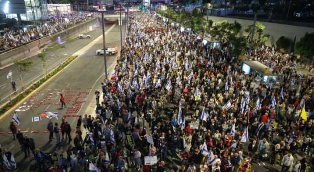 تظاهرات في تل أبيب تطالب بإبرام صفقة تبادل فورية