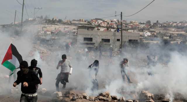 مراسل رؤيا: استشهاد فلسطيني جراء إصابته برصاص مستوطن في قرية المغير بالضفة