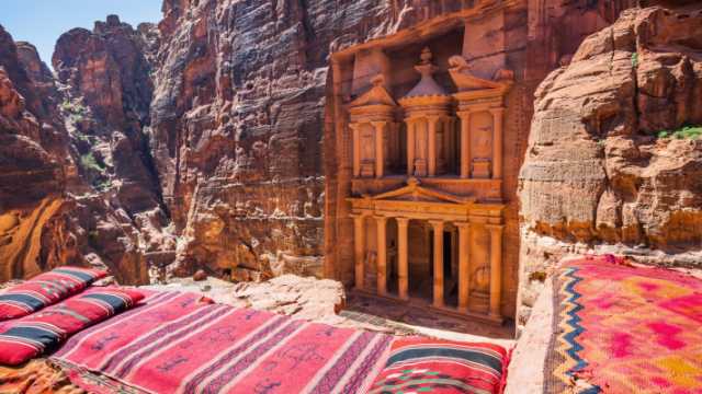 سلطة إقليم البترا: لم نتخذ قرارًا برفع سعر تذكرة دخول المدينة الوردية بعد