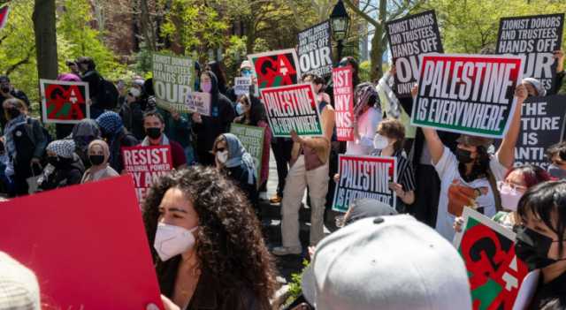 إعلام أمريكي: إغلاق حرم جامعي واعتقال عشرات الطلبة المناهضين للحرب عل غزة