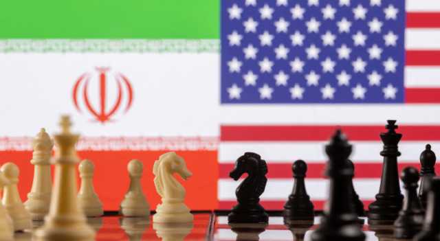 أكسيوس يكشف تفاصيل مباحثات سرية جرت بين أمريكا وإيران في عُمان