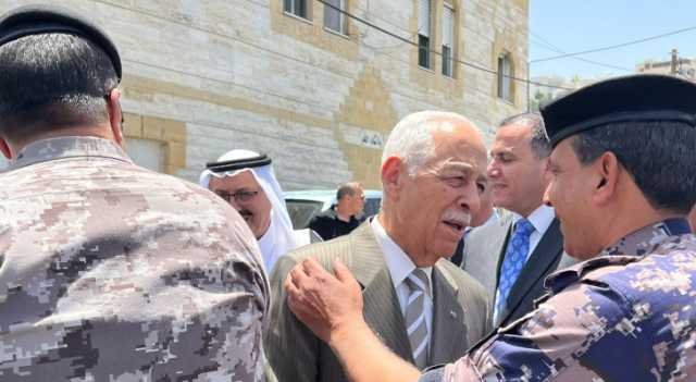 رئيس الديوان الملكي يؤدي واجب العزاء بمدير المخابرات الأسبق نذير رشيد صور