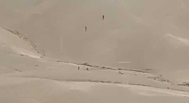 الشرطة الفلسطينية: القبض على مشتبه به بالسطو على بنك في بيت لحم بالجبال البرية 