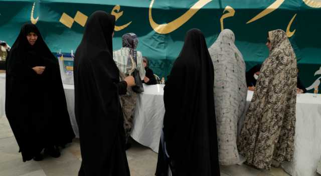 إعلان النتائج النهائية للانتخابات الإيرانية وتحديد جولة ثانية بين المتنافسين