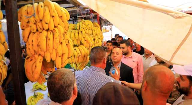 لجنة تتابع إجراءات إزالة الأكشاك في مخيم الوحدات بعمان