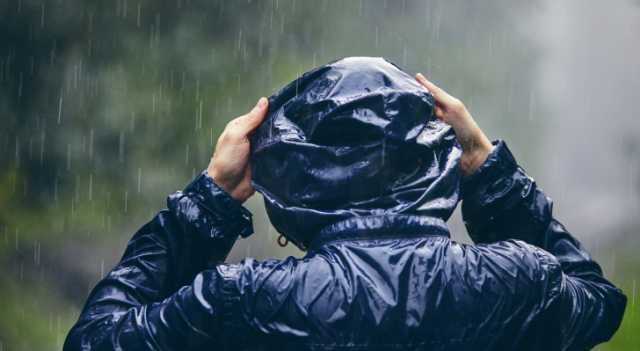 انخفاض في درجات الحرارة وفرص للأمطار على هذه المناطق بالأردن الجمعة