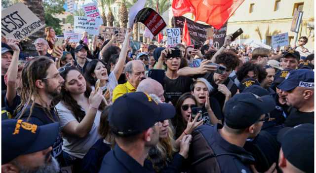 شرطة الاحتلال توقف متظاهرين في حيفا طالبوا بـصفقة تبادل