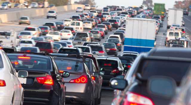 تحويلات مرورية بهذه المناطق في عمان جراء تعطل وينش - تفاصيل