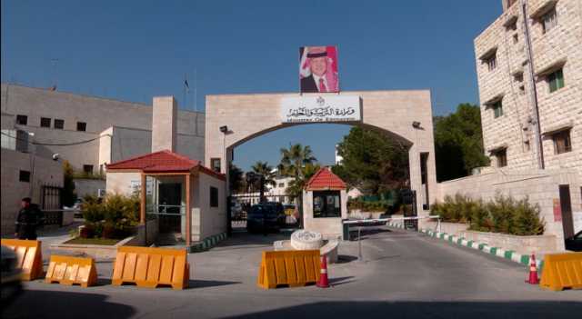 وزارة التربية تدعو عشرات المرشحين للمقابلات الشخصية - أسماء