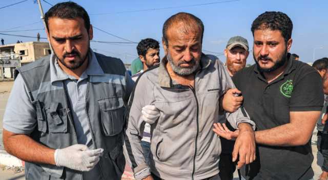الاحتلال يفرج عن عشرات المعتقلين عبر معبر كرم أبو سالم الثلاثاء