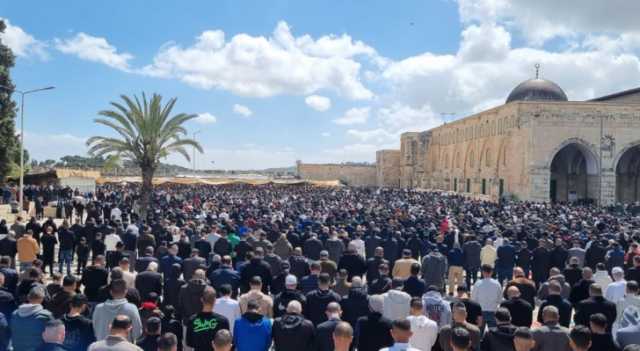 120 ألفا أدوا صلاة الجمعة الثانية من رمضان في المسجد الأقصى