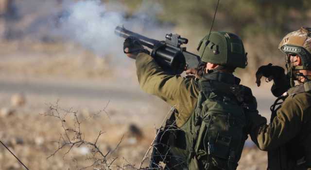 قوات الاحتلال تقتحم مدنا ومخيمات فلسطينية وتنفذ حملة اعتقالات