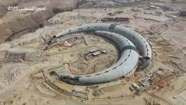الأعمال الإنشائية وأعمال المناظر الطبيعية في مشروع حدائق الملك عبدالله العالمية.. فيديو