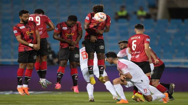 الرياض يفوز على الوحدة والفتح يتعادل مع التعاون