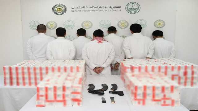 إحباط تهريب أكثر من 306 ألف قرص خاضع للتداول الطبي بنجران ..فيديو