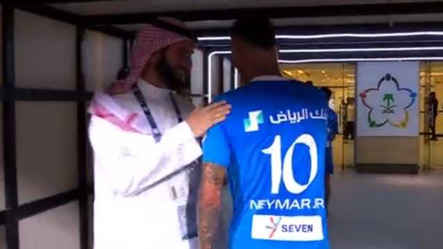 فرحة نيمار مع رئيس الهلال بن نافل ..فيديو