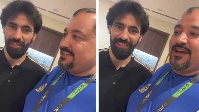 حسين عبدالغني لمشجع نصراوي: فالكم الدوري .. فيديو