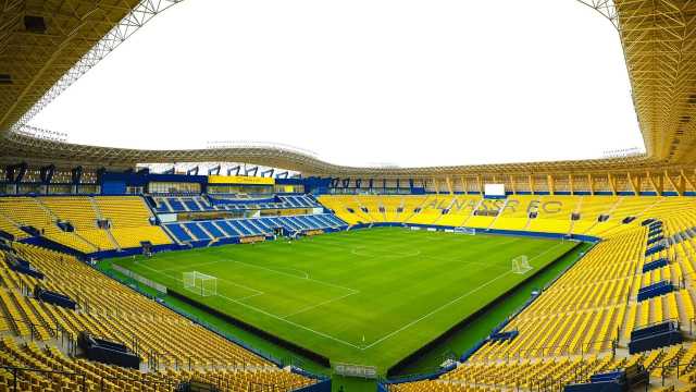 نفاذ تذاكر كلاسيكو النصر والأهلي