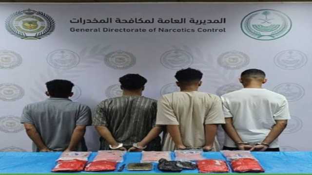 القبض على 4 أشخاص لترويجم 10 كيلوجرامات من الحشيش المخدر بجدة