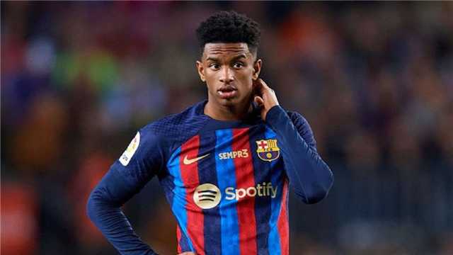 برشلونة يجدد تعاقده مع بالدي
