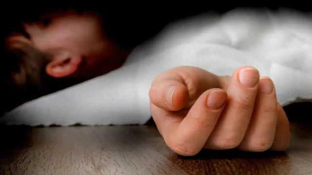 سيدة تعذب طفلها بالتبني حتى الموت في مصر