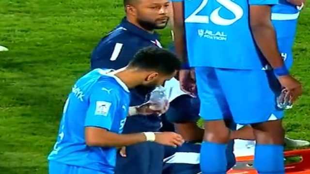 محمد البريك يشم رائحة الماء .. فيديو