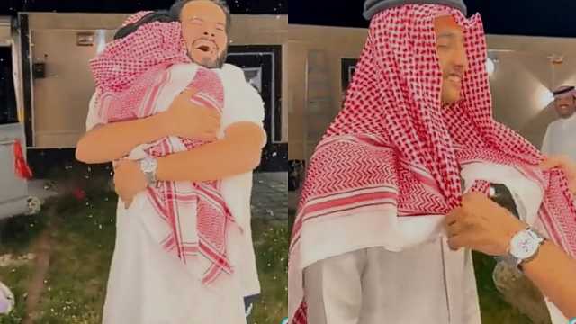 مواطن يفاجئ ابنه بسيارة فاخرة .. فيديو