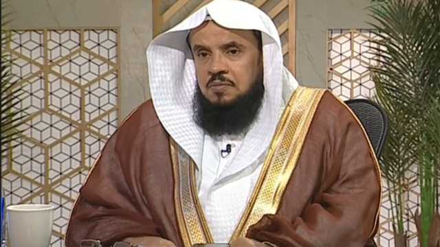 السبر يوضح حكم استخدام مزيل العرق لمن أحرم بالعمرة أو الحج.. فيديو